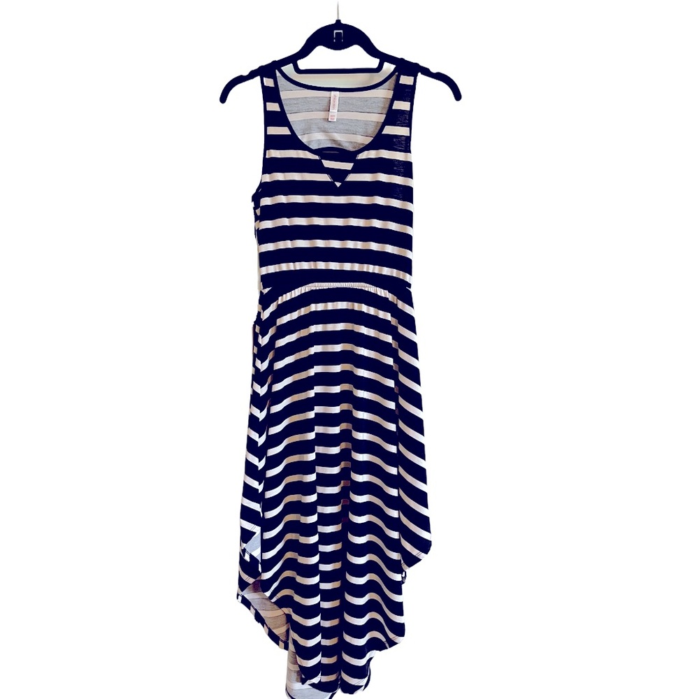 NWOT Xhiliration Dress